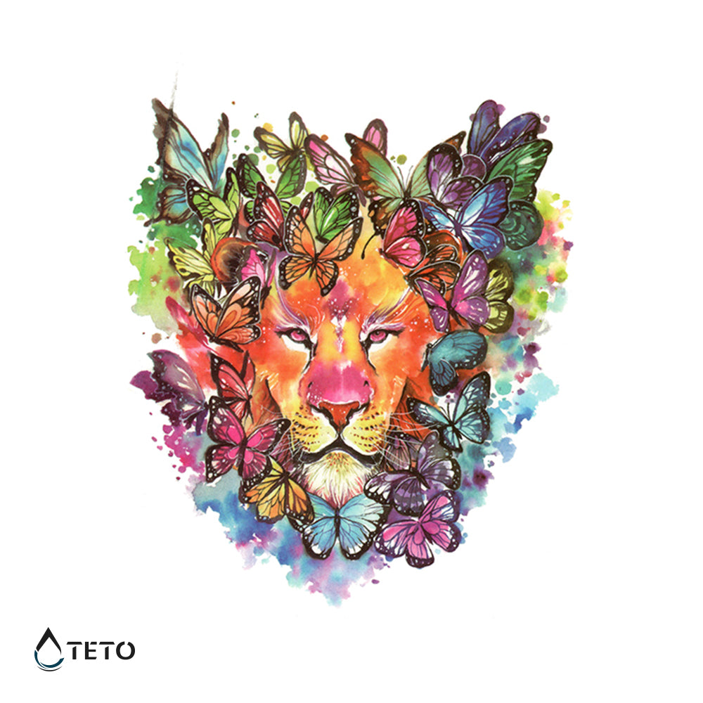 León con mariposas