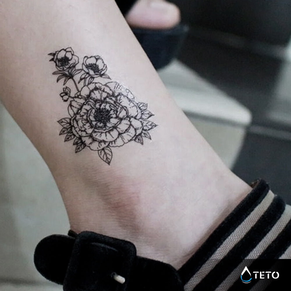Flor minimalista - TETO - Tatuajes Temporales