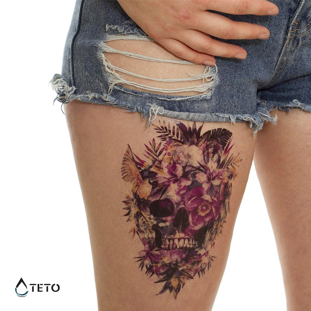 Calavera con flores rosadas - TETO - Tatuajes Temporales