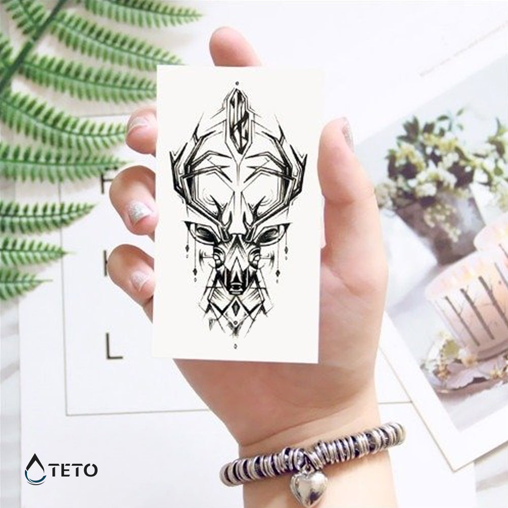 Ciervo geométrico - TETO - Tatuajes Temporales