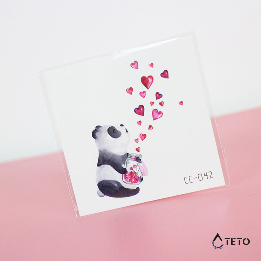 Panda con corazones - TETO - Tatuajes Temporales
