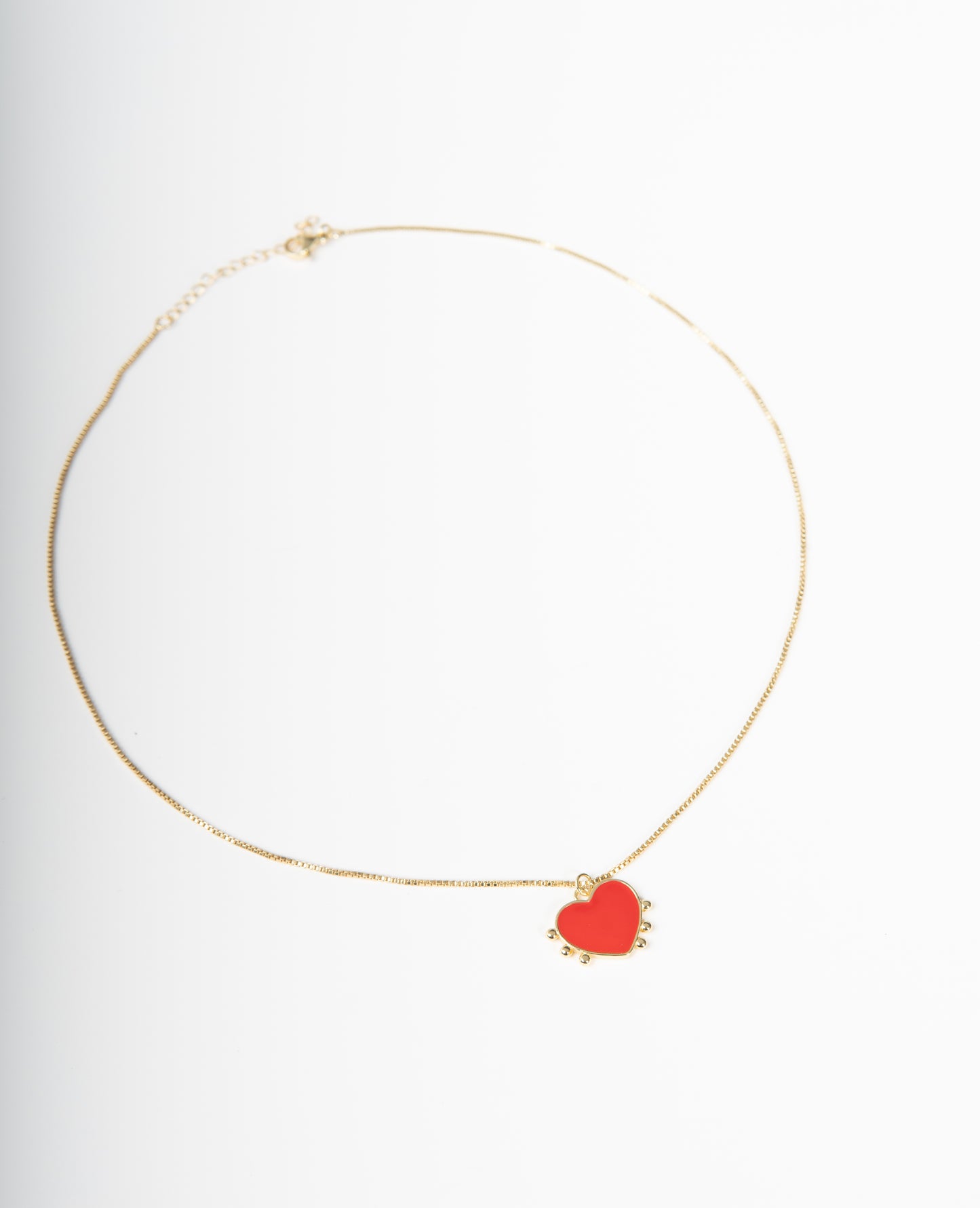 Collar con dije de corazon